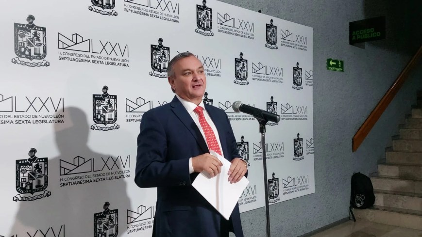 Pide Héctor García revisar la calidad del pavimento en los municipios