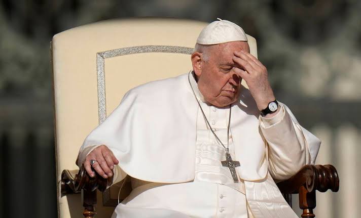 Papa Francisco cancela su agenda por fiebre