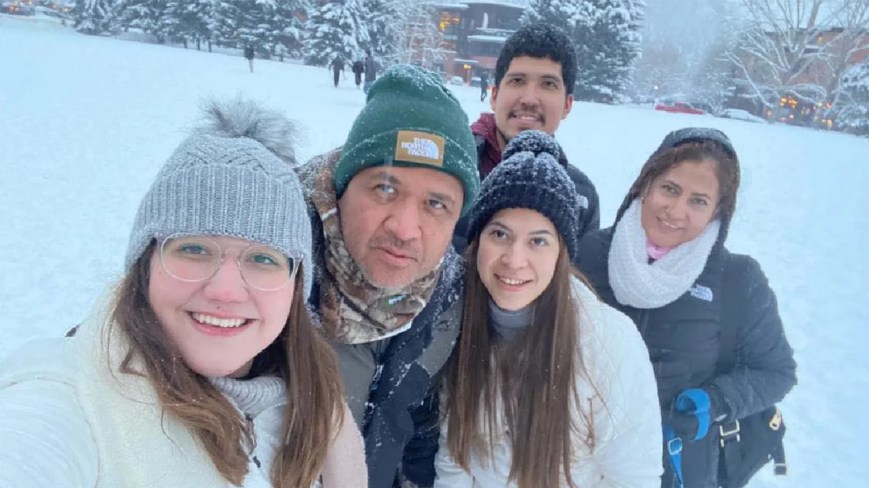 Restos de familia fallecida en el Everest llegarán este fin de semana
