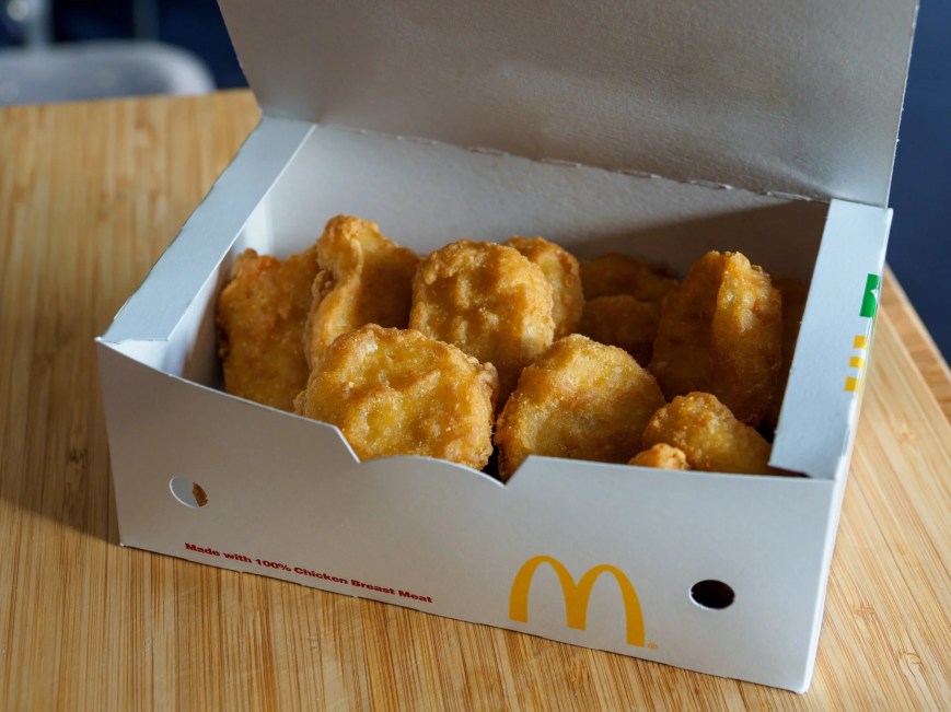 McDonald’s pagará 13 mdp a niña quemada con un nugget