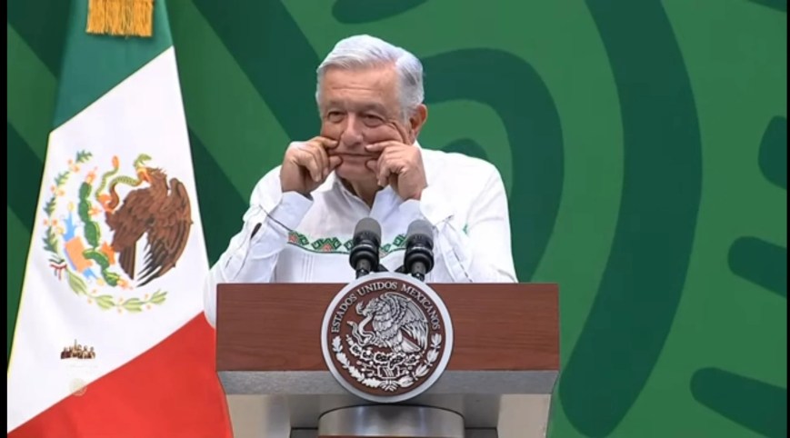 AMLO asegura que el INE lo quiere censurar
