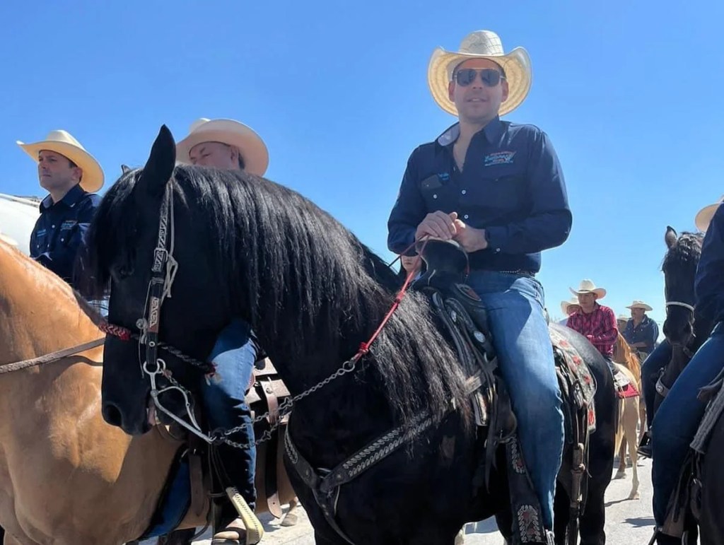 El diputado habría participado esta mañana en una cabalgata 