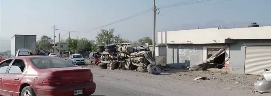 Accidente vial deja un muerto y cinco heridos en Escobedo