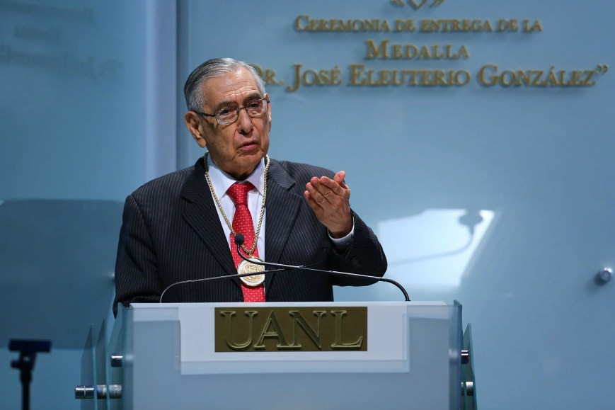 Fallece a los 87 años Luis Eugenio Todd, Ex rector de la UANL