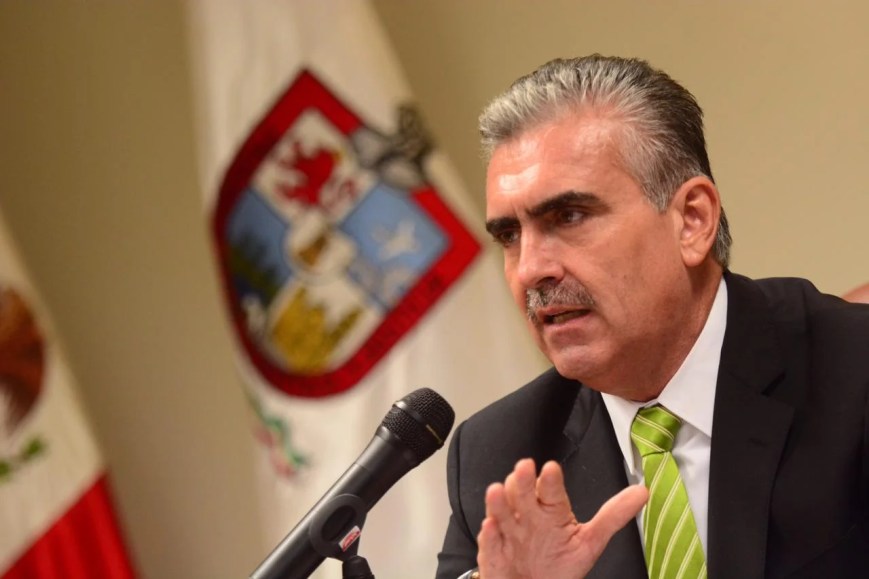 Estalla César Garza contra Samuel García