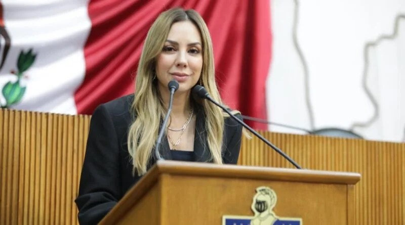 Perla Villareal exhorta a garantizar la seguridad de los ciclistas
