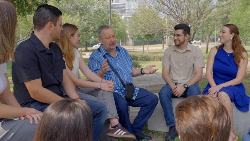 Con emotivo mensaje, Mauricio Fernández destaca la importancia de la voluntad