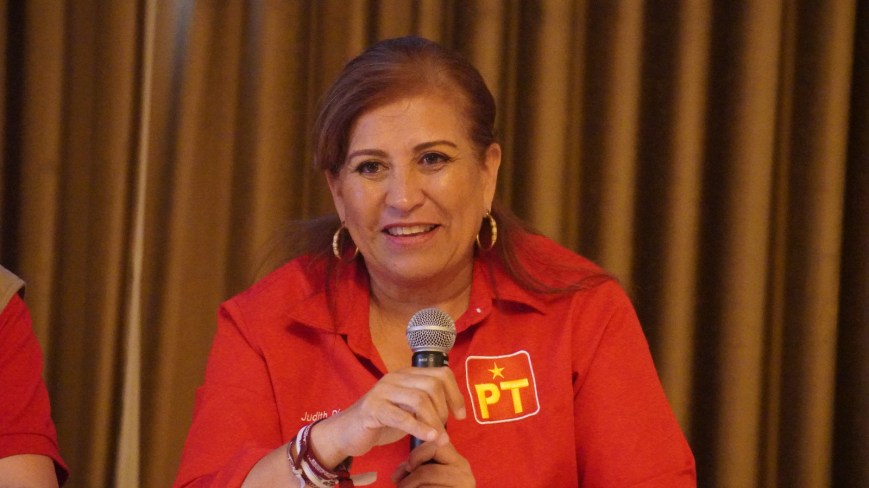 Waldo y Judith proponen extender el periodo de maternidad a 6 meses en NL