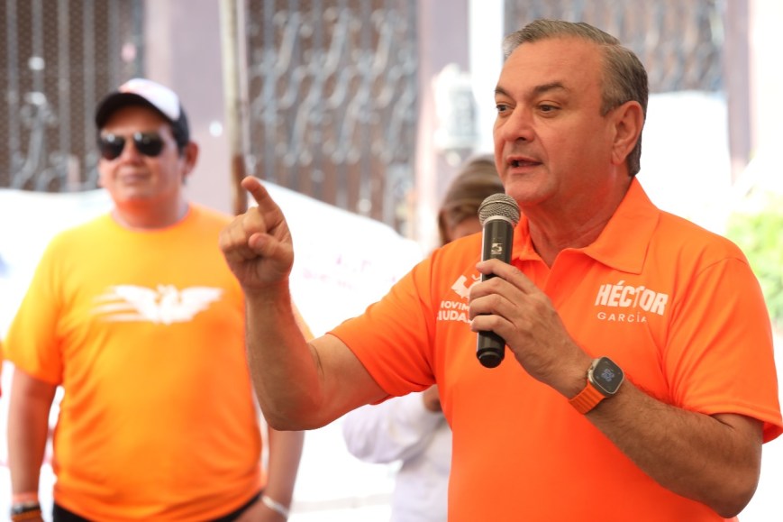 Héctor García promete poner fin a los baches en Guadalupe
