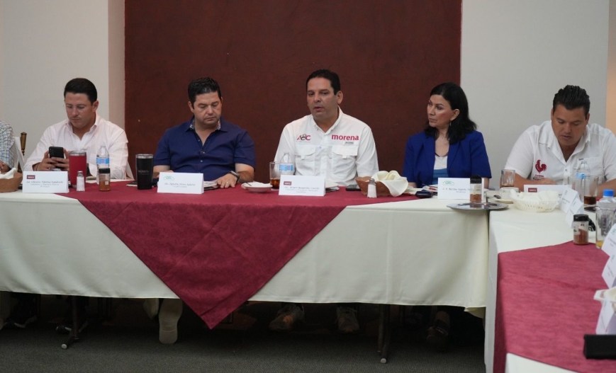 Propone Arturo Benavides reforzar la seguridad en el Mercado de Abastos