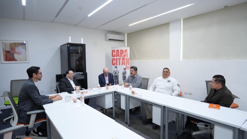 Firman convenio ICET y Pesquería para capacitar a trabajadores del transporte