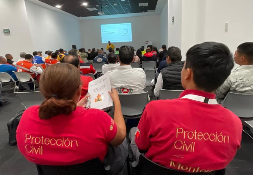 Protección Civil de Monterrey fortalece su capacitación contra incendios forestales