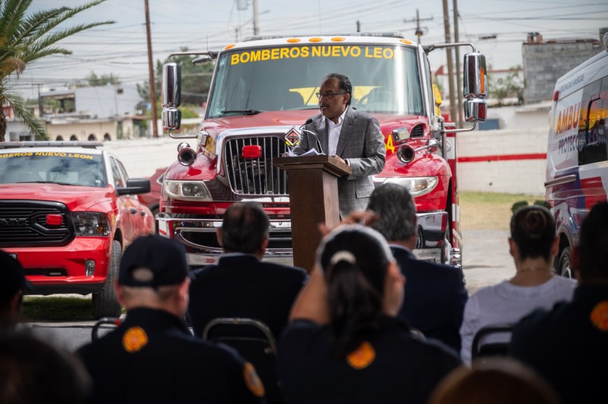 Reconoce Escobedo labor de brigadistas en emergencia por incendios