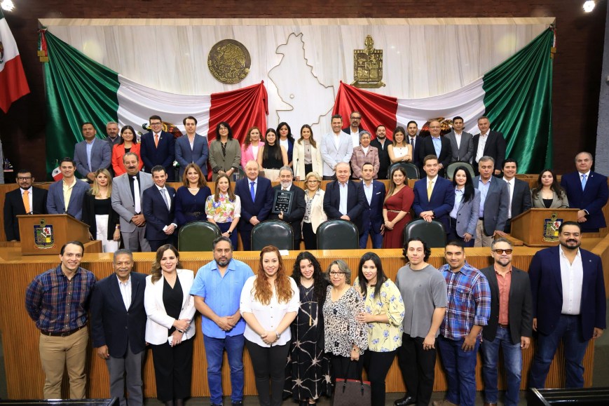 Reconoce Congreso trayectoria sindical de Jesús González Cárdenas