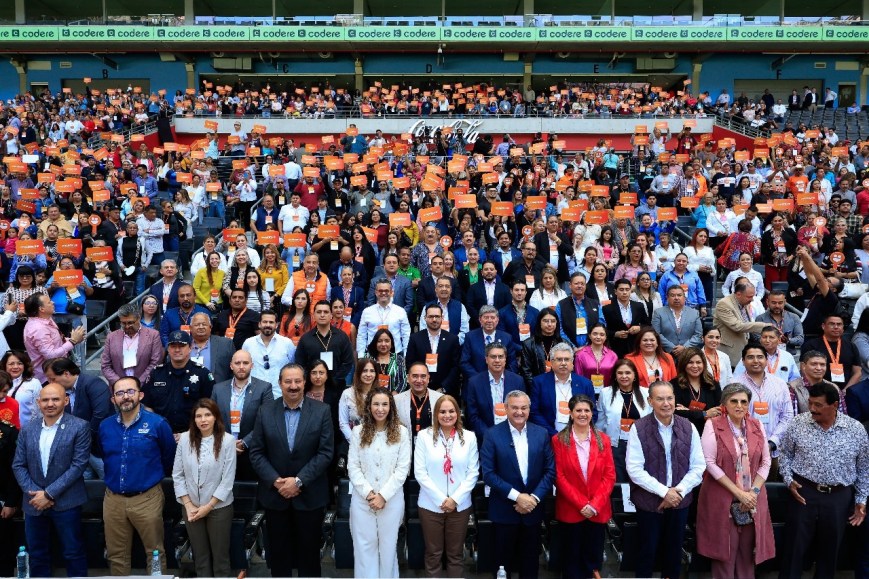 Lanza Héctor García el programa “Crecemos Guadalupe”