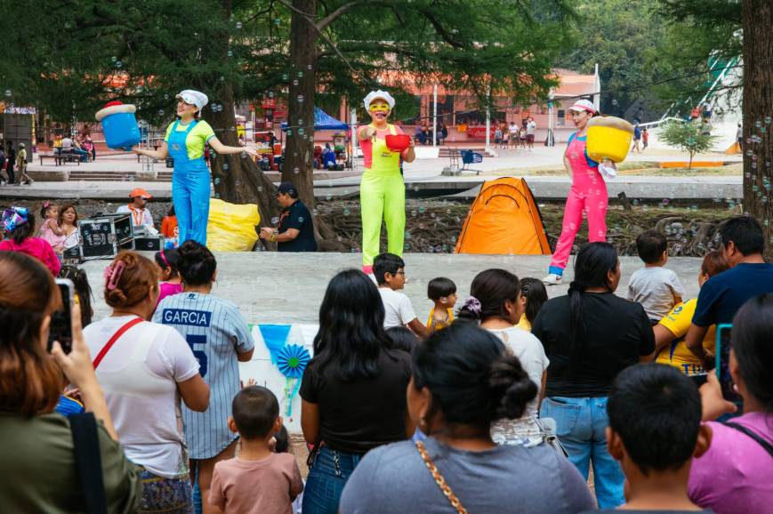 Disfrutan miles de personas su Semana Santa en el Guadaluparque Tolteca