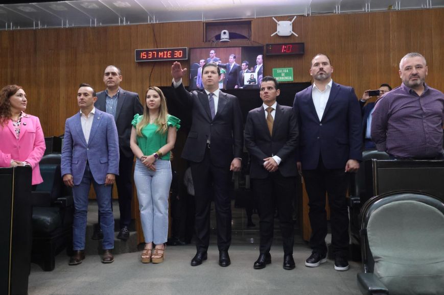 Miguel Flores Serna celebra la toma de protesta de Carlos Mendoza como Consejero de la Judicatura