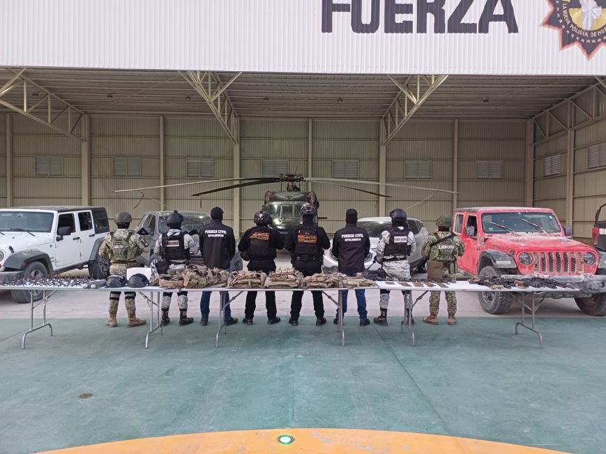 Capturan a integrantes de célula delictiva en Anáhuac; aseguran arsenal y vehículos