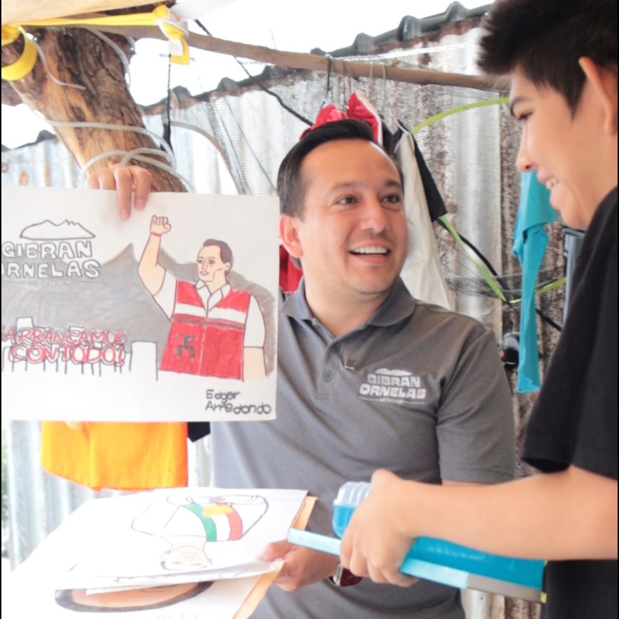 Impulsa Gibran Ornelas talento artístico de joven con autismo