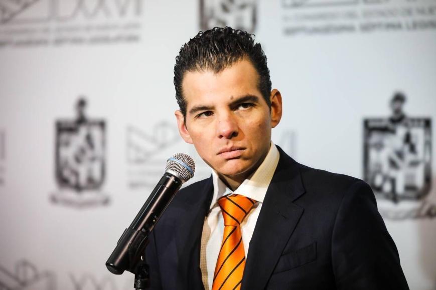 Llama Mike Flores a cuidar el medio ambiente como prioridad de salud pública