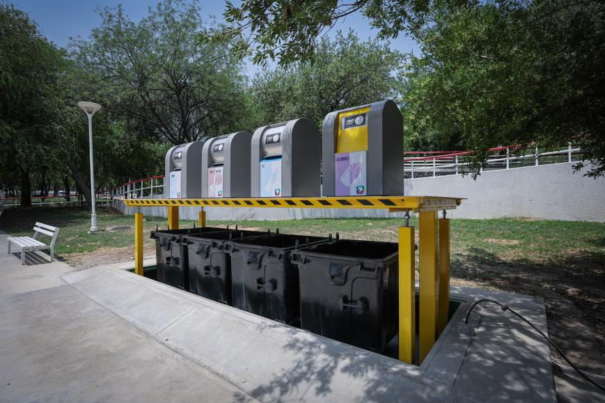 Instala San Pedro contenedores soterrados de reciclaje con tecnología de primer nivel