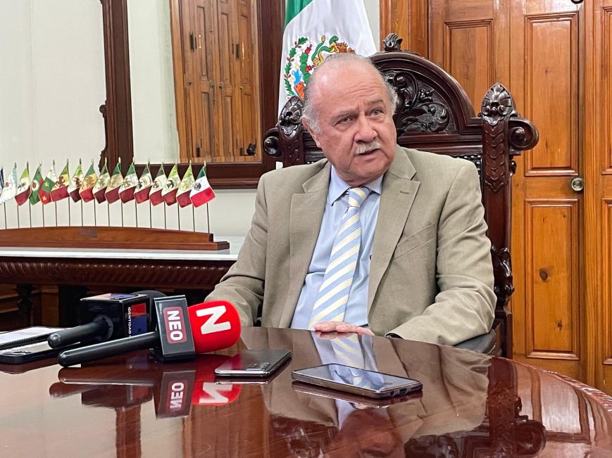 Consolida Javier Navarro su papel como operador político