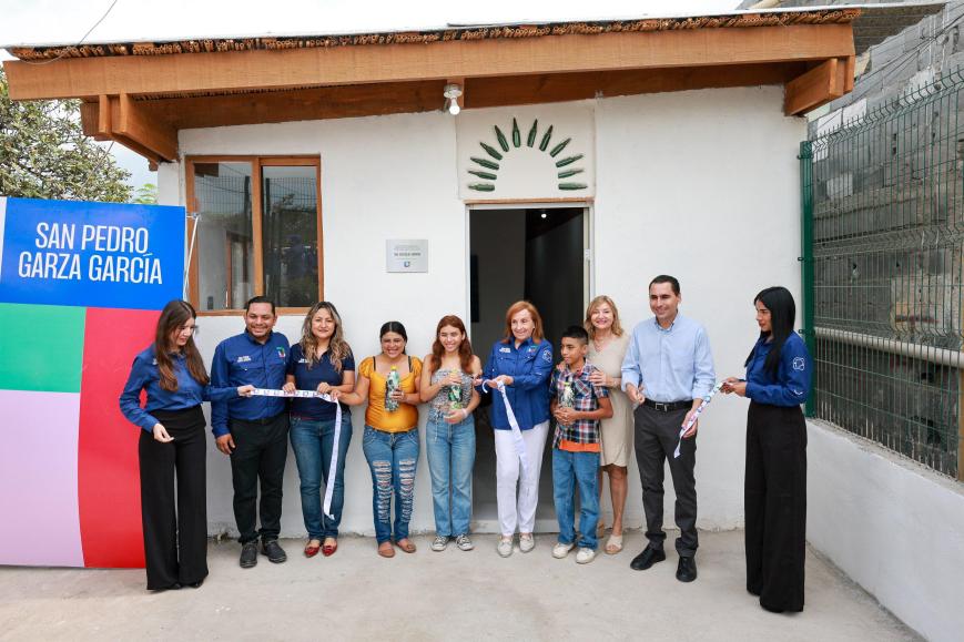Entregan casa ecológica a familia de Los Pinos en San Pedro