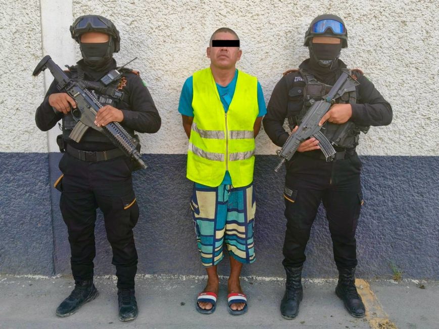 Detienen a hombre armado con droga en Monterrey tras denuncia ciudadana