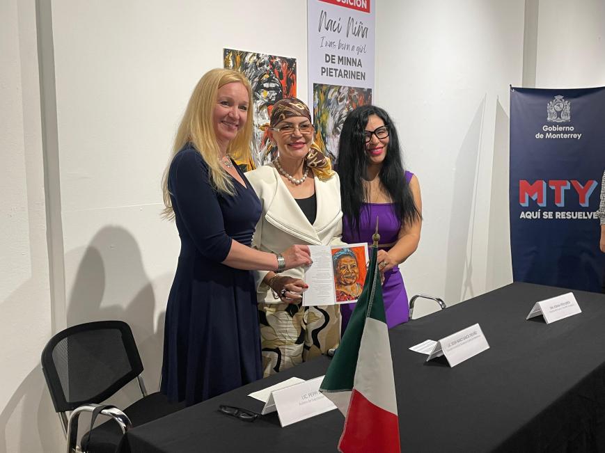 «Nací Niña»: una exposición que transforma el Museo Metropolitano en un espacio de reflexión