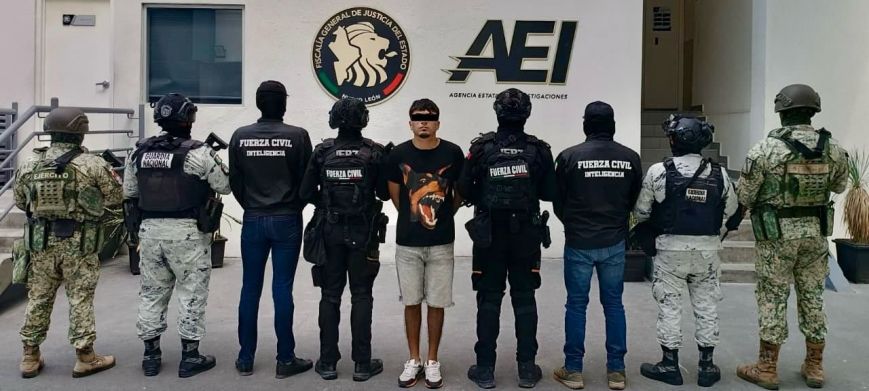 Cae joven con drogas; contaba con orden de aprehensión vigente