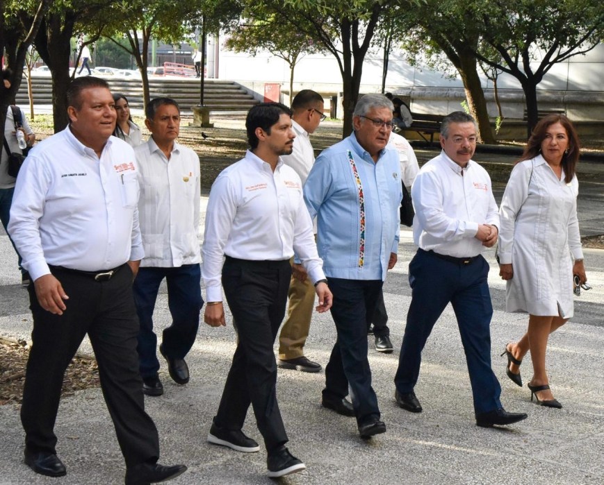 Refrenda SNTE unidad en Nuevo León y exige mayor presupuesto para educación