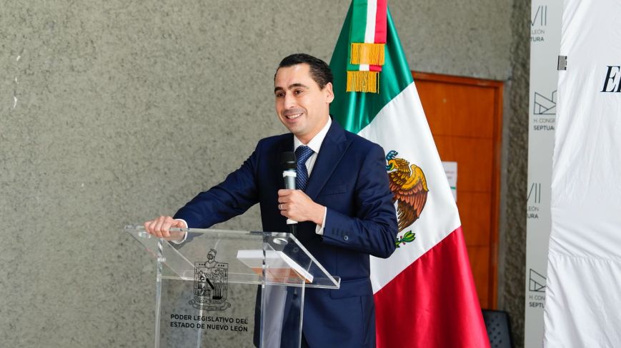 Presenta Luis Susarrey libro sobre movilidad: “Principios y directrices para ser legislado”