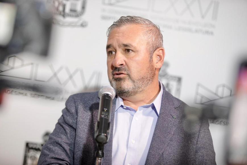 Urge Javier Caballero resolver fallas en Instituto Registral y Catastral