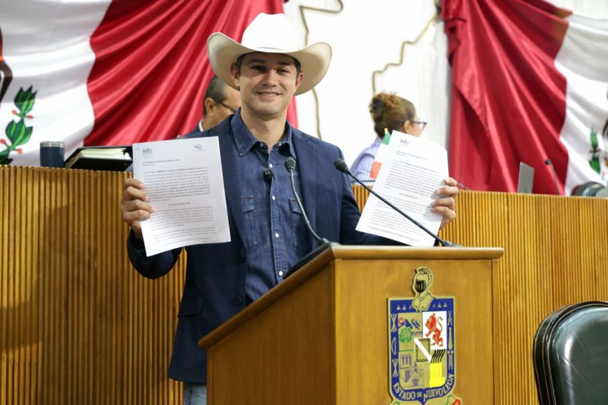 Impulsa Armando Víctor Gutiérrez reformas para garantizar atención municipal a personas con neurodiversidad en Nuevo León