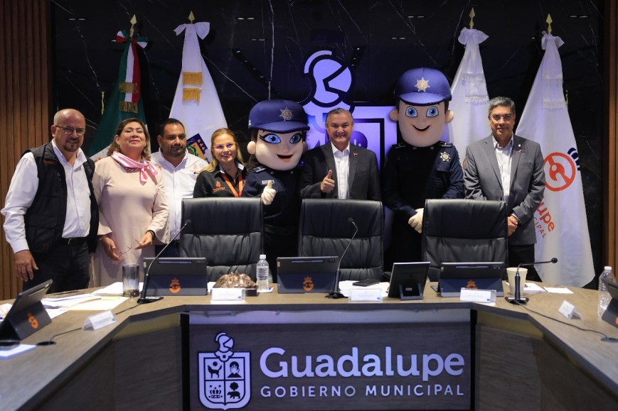 Combaten ‘Poli’ y ‘Polito’ la violencia desde las aulas en Guadalupe