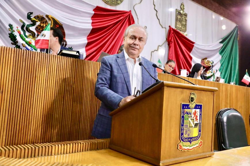 Propone Héctor Morales regular aumentos en seguros de gastos médicos