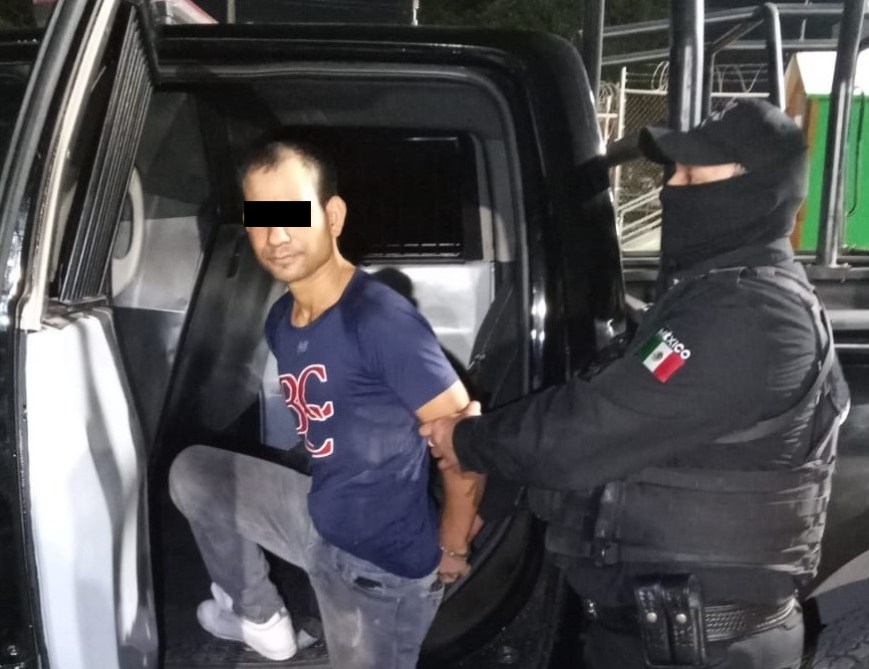 Detienen a hombre por lesionar a madre e hija tras incidente vial en Monterrey