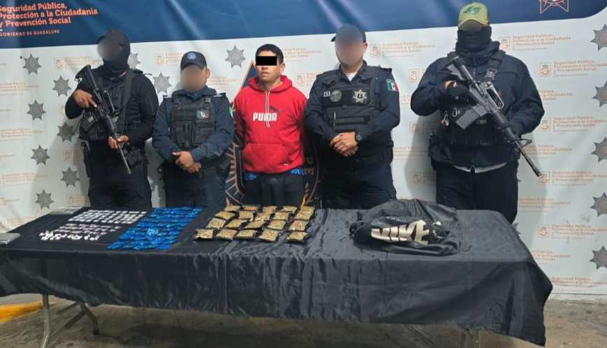 Detienen en Guadalupe a presunto narcomenudista con 161 dosis de droga