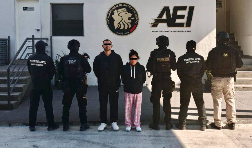 Detienen en Apodaca a dos personas con más de 130 dosis de droga