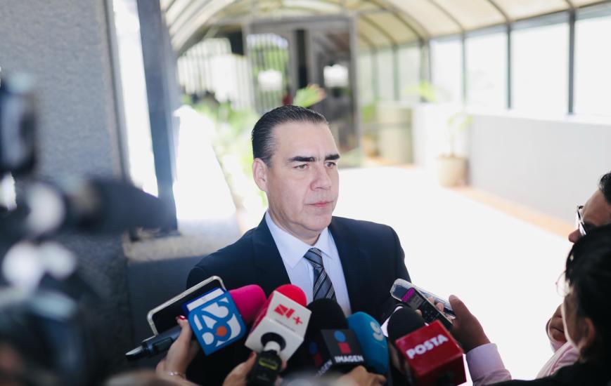 Demanda Heriberto Treviño reapertura de clínicas en Juárez y que Estado mantenga control