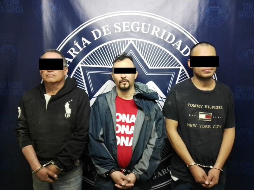 Detiene Policía de San Pedro a tres personas por robo a casa habitación