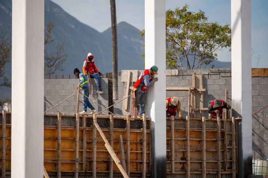 Supervisa Adrián de la Garza avance del C4 Norte