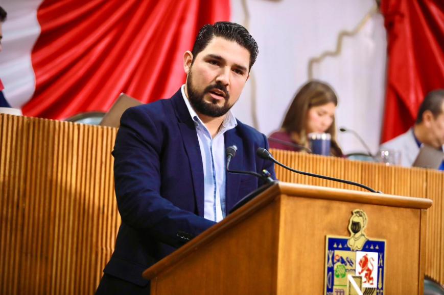 Urge Fernando Aguirre fortalecer prevención del suicidio en escuelas de Nuevo León