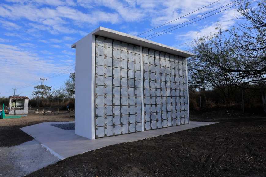 Concluyen primera etapa de nichos funerarios en panteones de Guadalupe