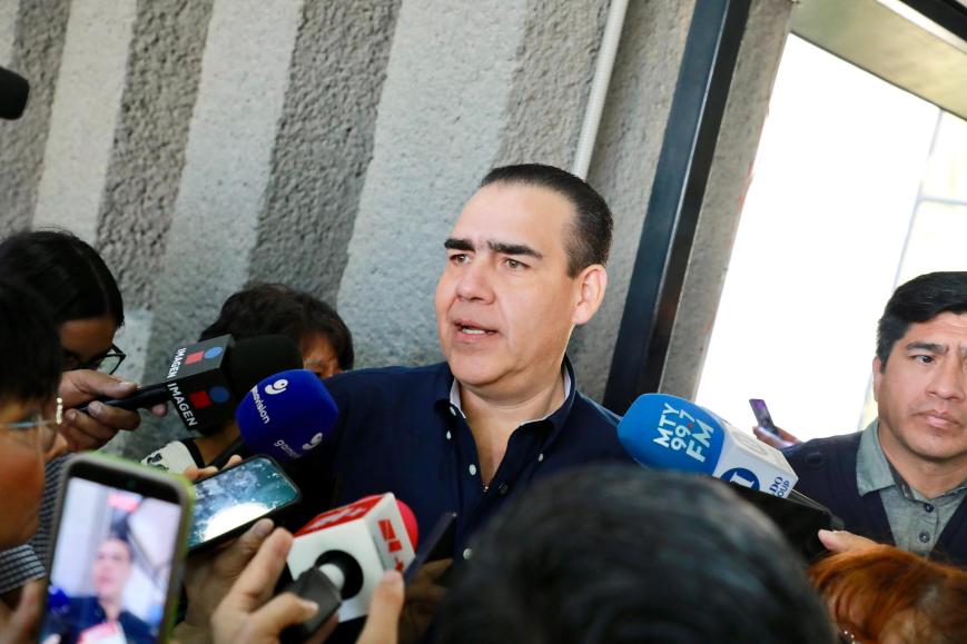 Rechaza Heriberto Treviño posible aumento a tarifas del transporte público en Nuevo León