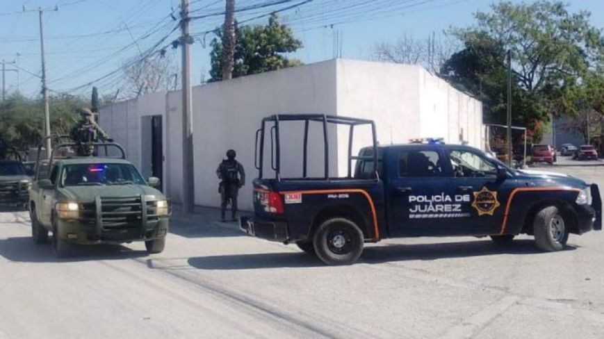 Muere joven tras ataque armado en presunto intento de asalto en Juárez