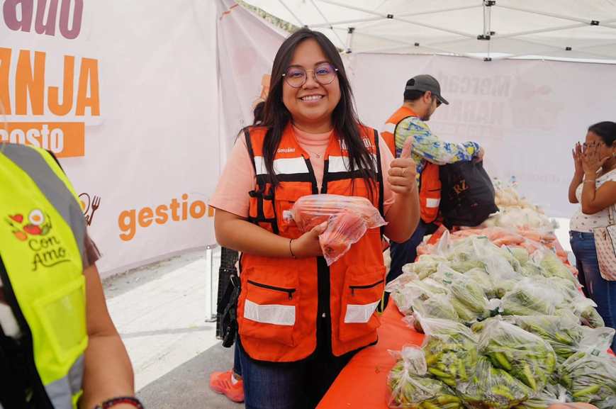 Impulsa Marisol González ahorro familiar con “Mercado Naranja” en Santa Catarina