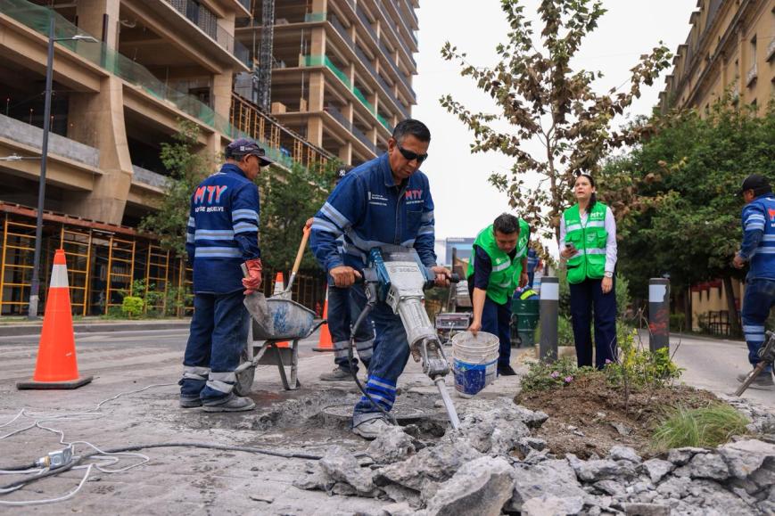 Corrige Monterrey giro en Ocampo y Escobedo para mejorar movilidad en el Centro