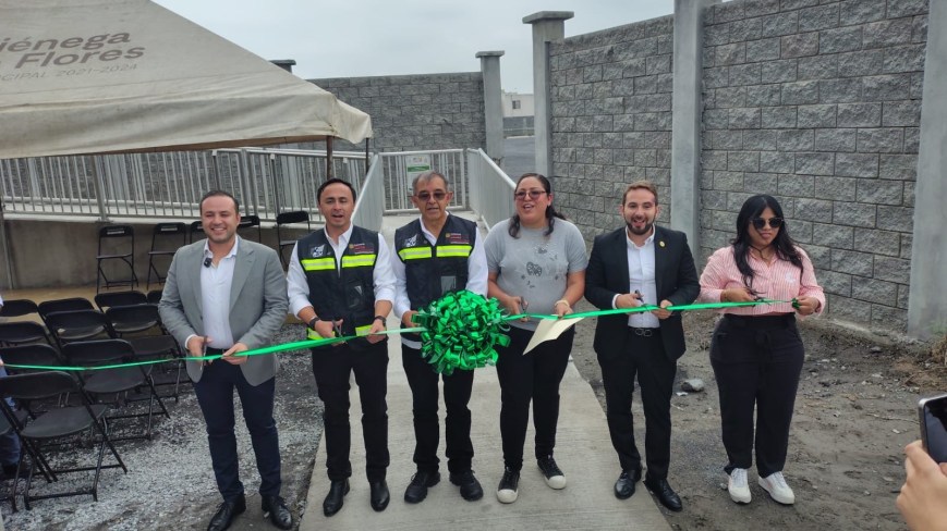 Entrega Ciénega de Flores nuevo puente peatonal para reforzar seguridad vial